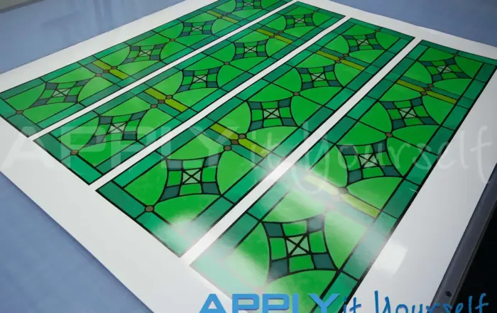 Transparent window cling (AR04), stained glass window design, green